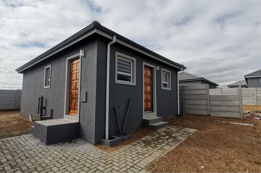 2 Bedroom Property for Sale in Dalvale Western Cape